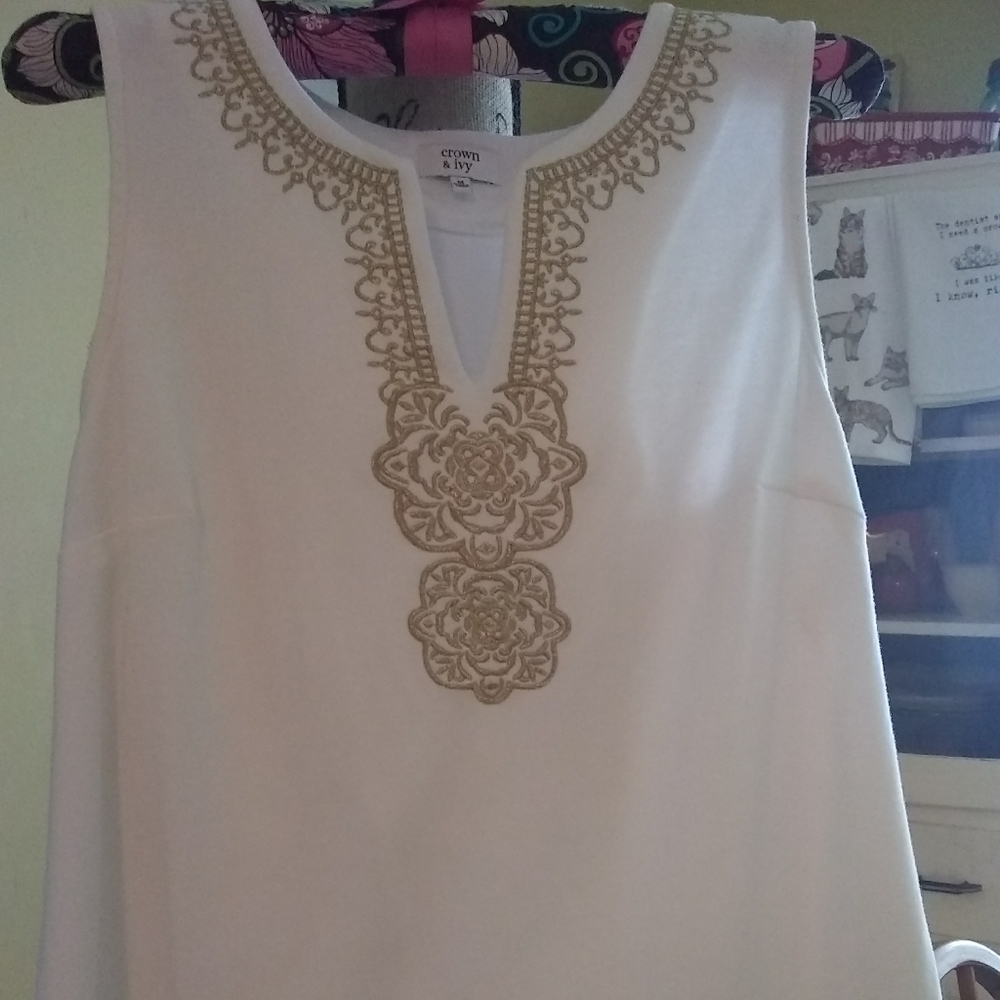 Beautiful sleeveless top
